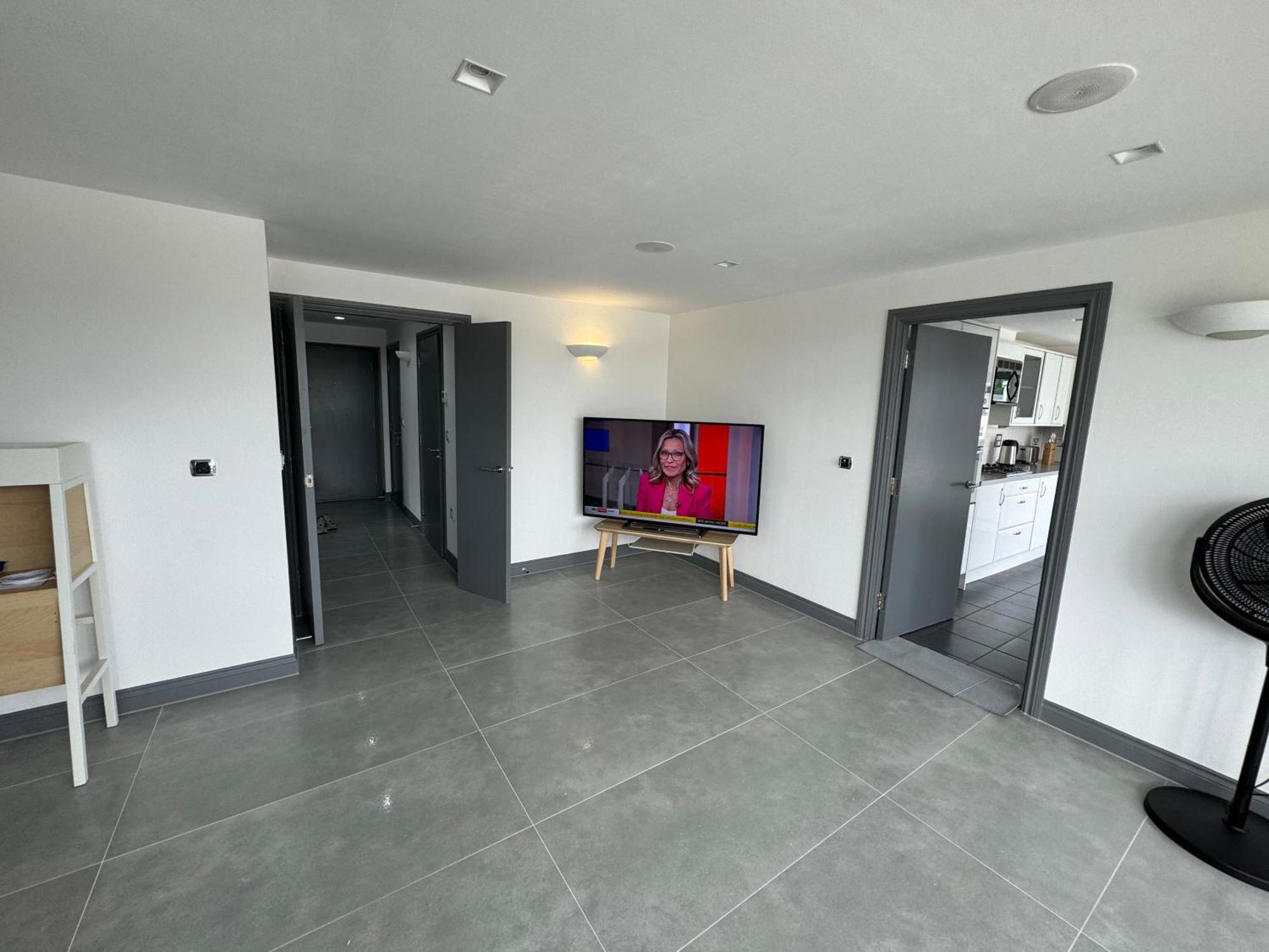 Long Letting - Luxurious 3 Bedroom Penthouse In City Centre - Parking Included! Chelmsford Zewnętrze zdjęcie
