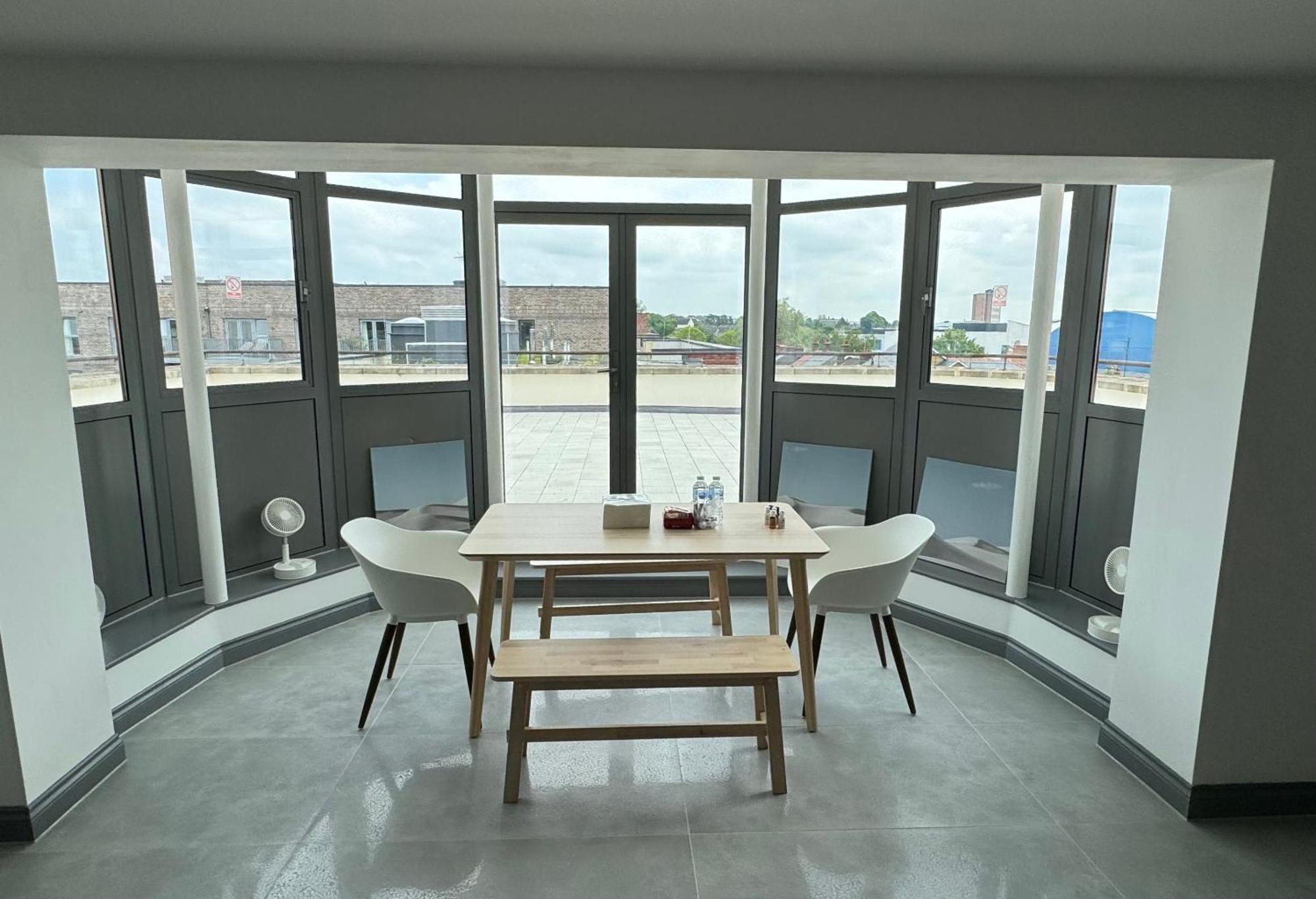 Long Letting - Luxurious 3 Bedroom Penthouse In City Centre - Parking Included! Chelmsford Zewnętrze zdjęcie